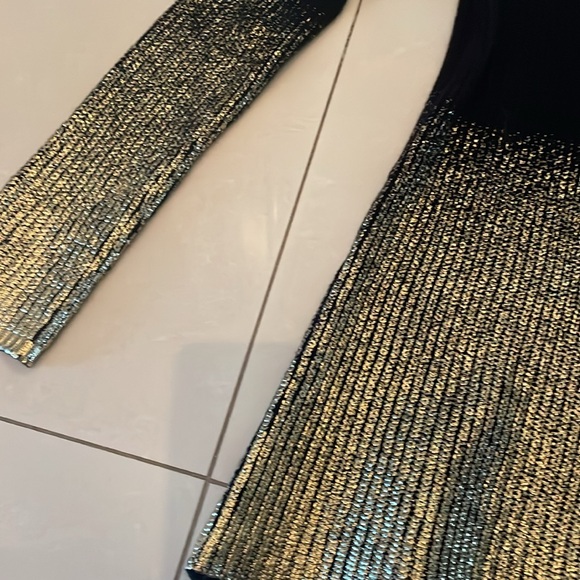 DESIGN History Black and Gold OPEN SHOULDER Sweater - Picture 5 of 5